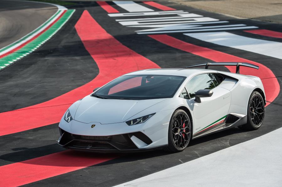  Lamborghini Huracan Performante (LB724) 2017 года  (WW) (фото 23 из 57)